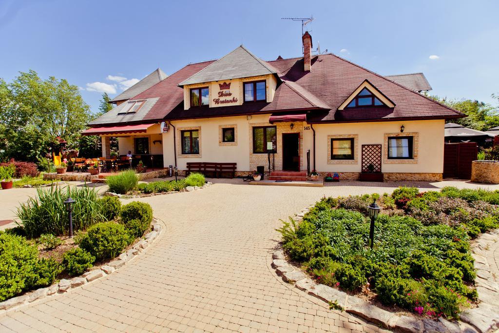 Dwa Bratanki Hotel Rzeszow Exterior photo
